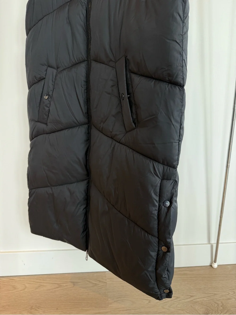Vero Moda Black Long Quilted Sleeveless Puffer Vest - Picture 3 of 4